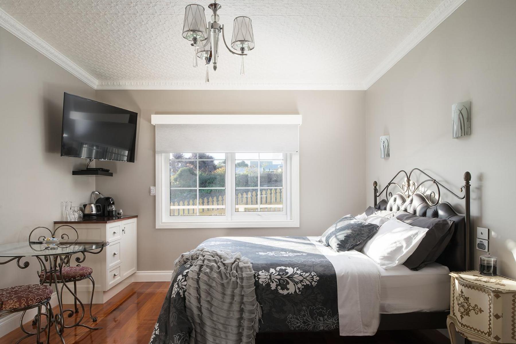 Noah'S Stanley Luxury Bed And Breakfast Exterior photo