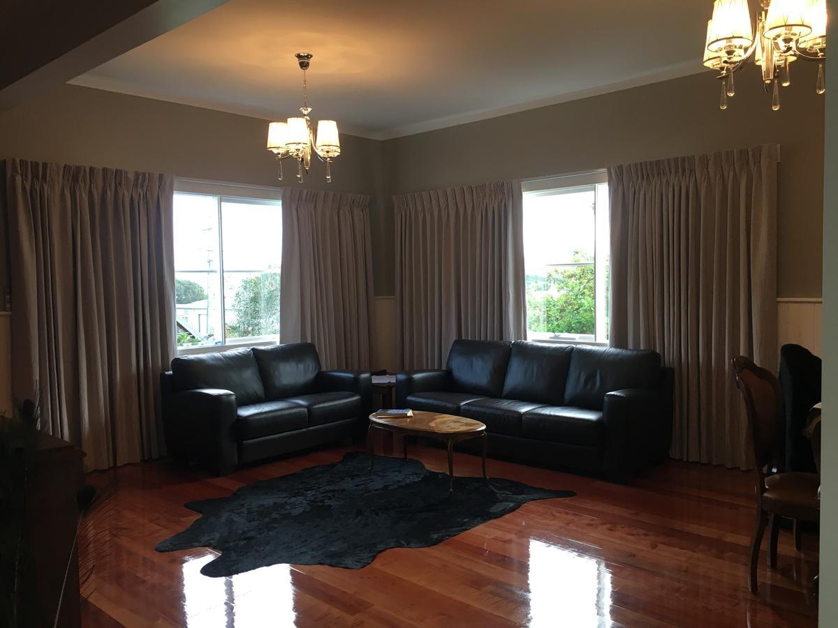Noah'S Stanley Luxury Bed And Breakfast Exterior photo