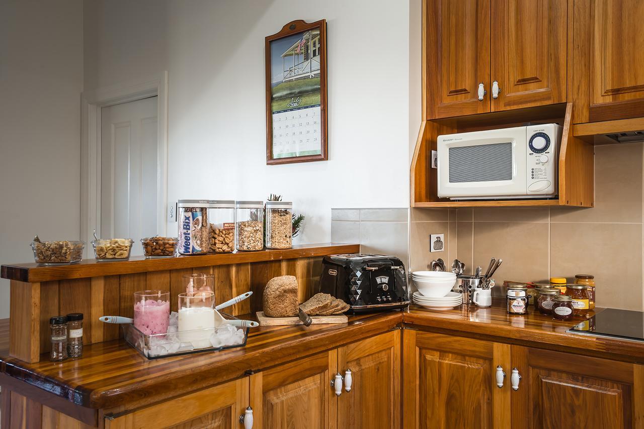 Noah'S Stanley Luxury Bed And Breakfast Exterior photo